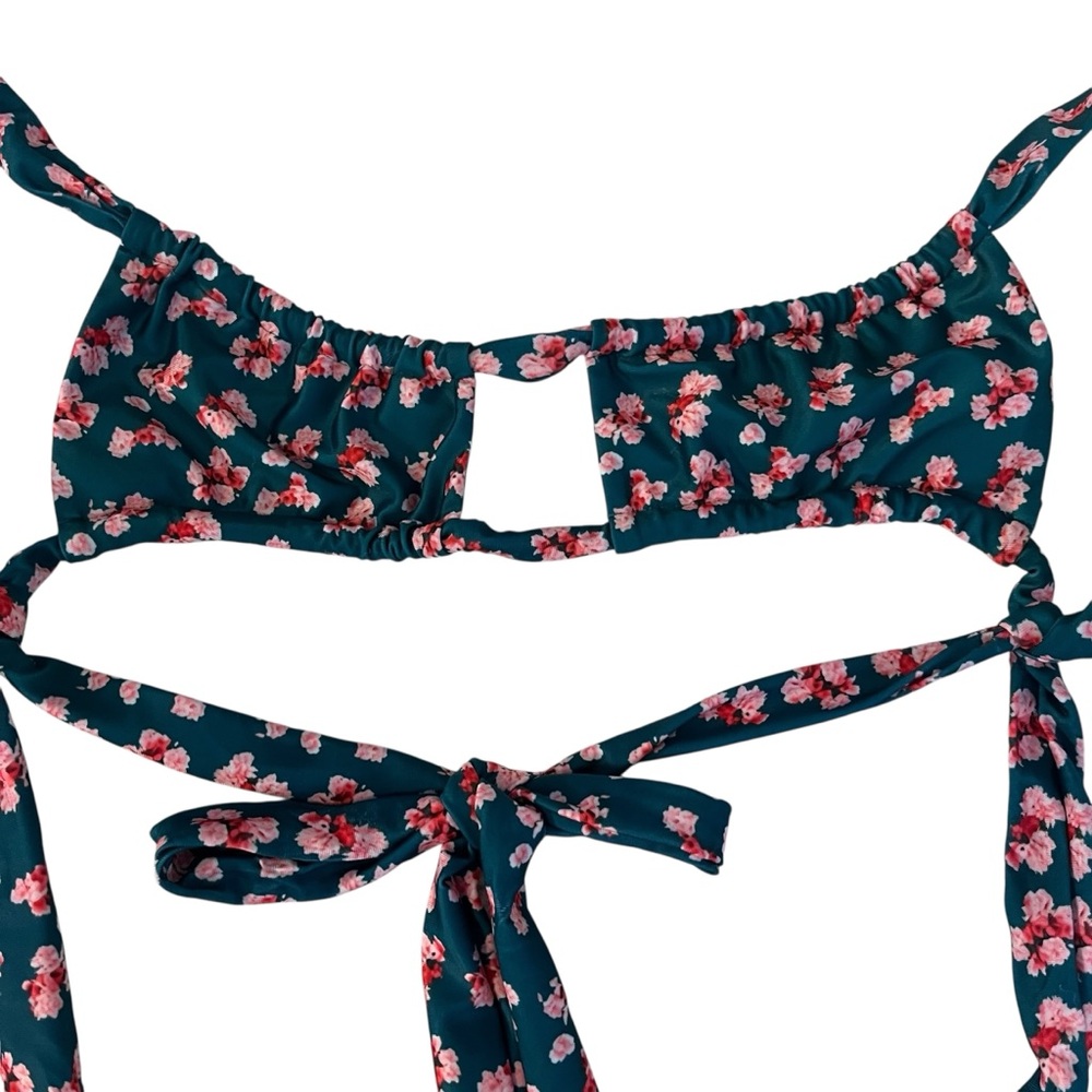 Strawberry Milk Mob Gecko Top And Bottom 2-Piece Floral Bikini — XS And S - Picture 7 of 16